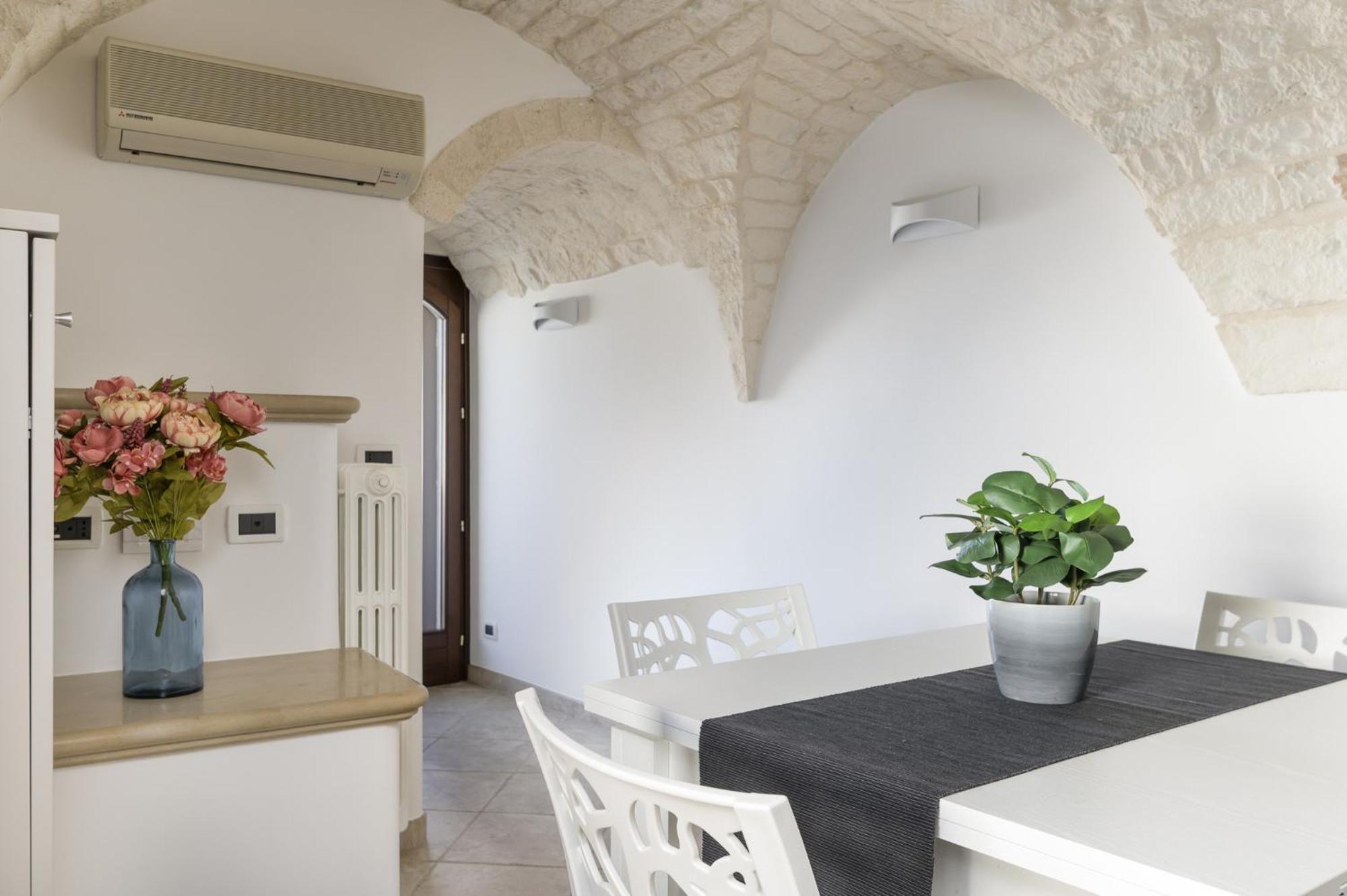 Sant'Oronzo View Apartment By Wonderful Italy オストゥーニ エクステリア 写真