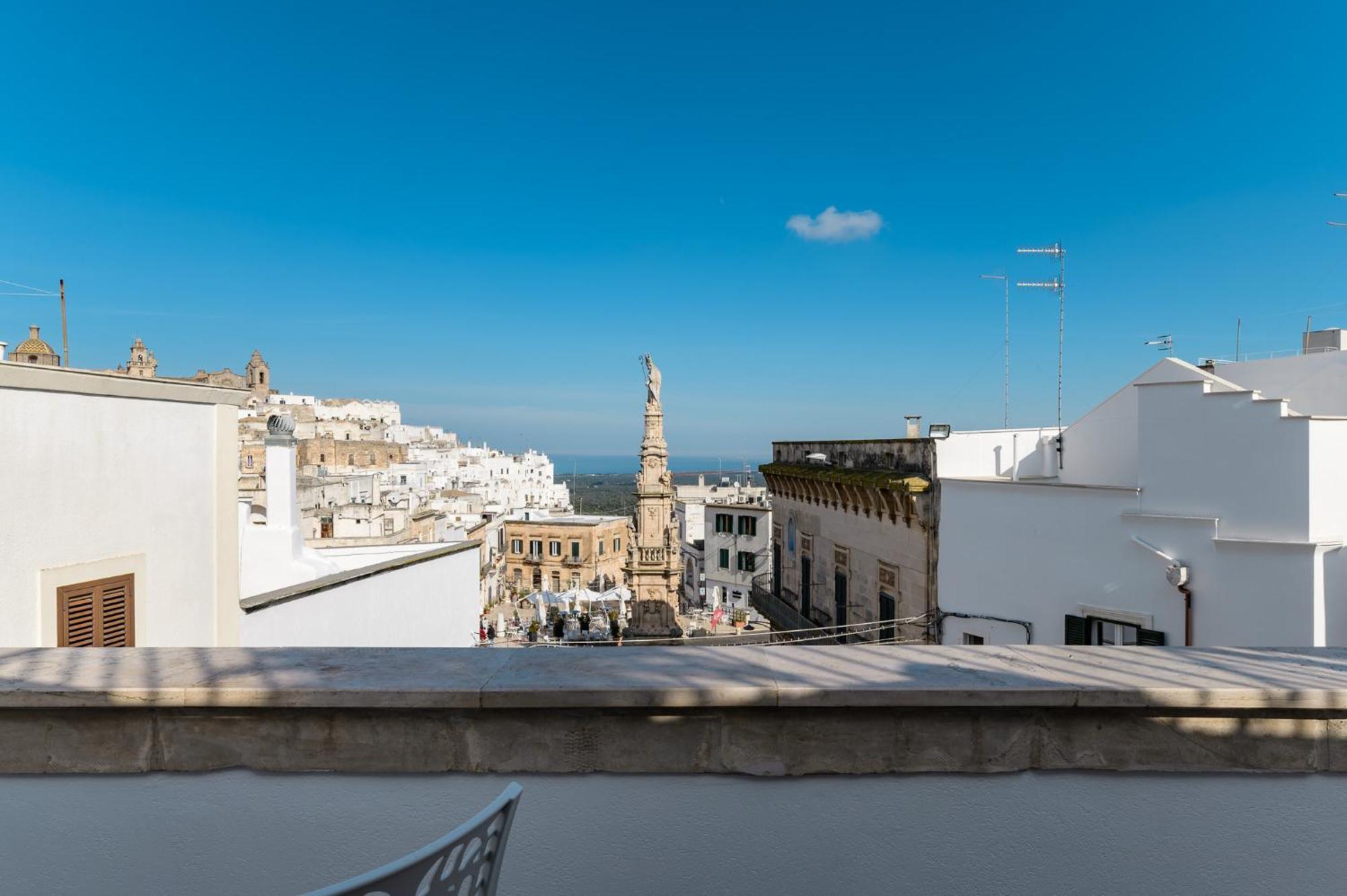 Sant'Oronzo View Apartment By Wonderful Italy オストゥーニ エクステリア 写真
