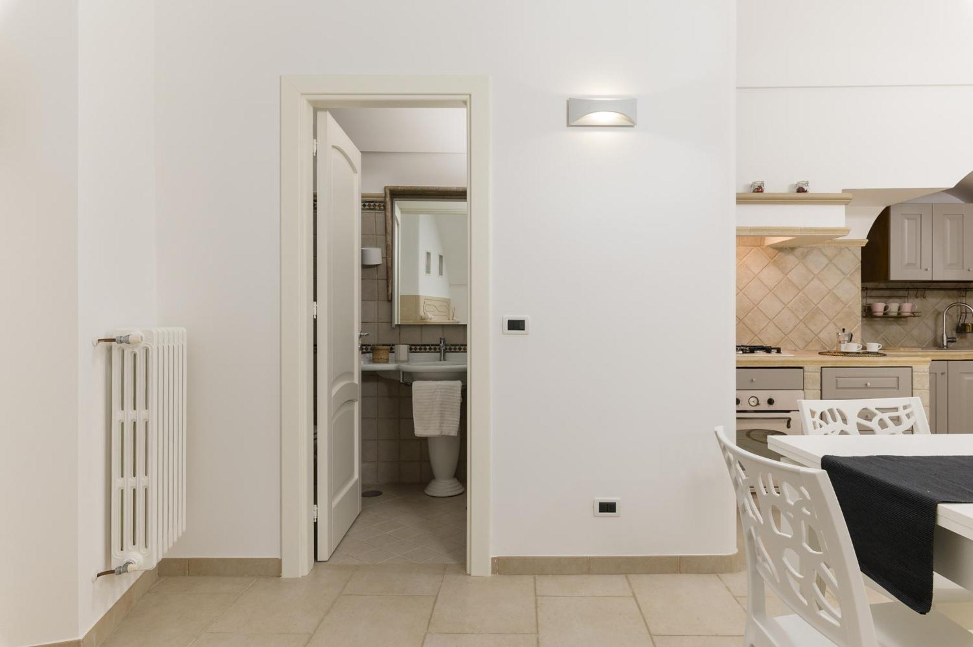 Sant'Oronzo View Apartment By Wonderful Italy オストゥーニ エクステリア 写真